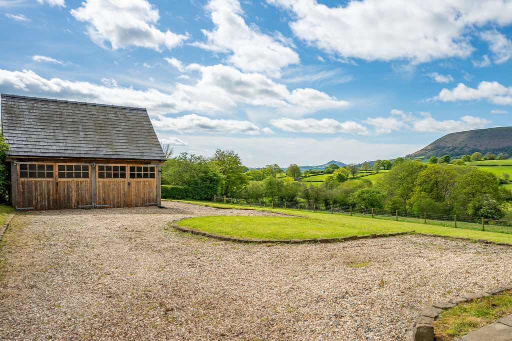 Garage and Parking- click for photo gallery